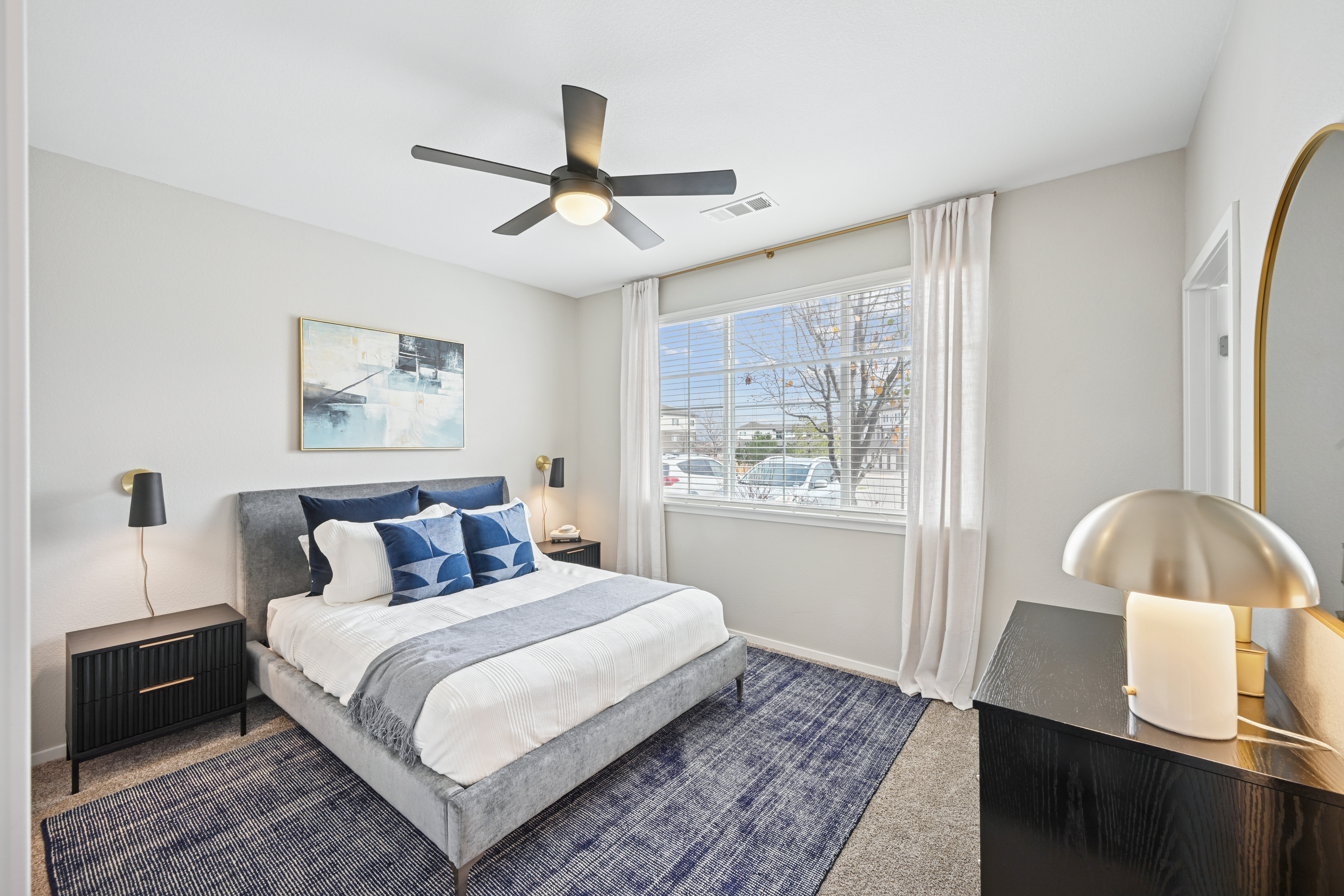 Bell Lafayette spacious bedroom